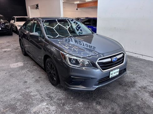 Used 2018 Subaru Legacy 2.5i AWD/4WD image 2