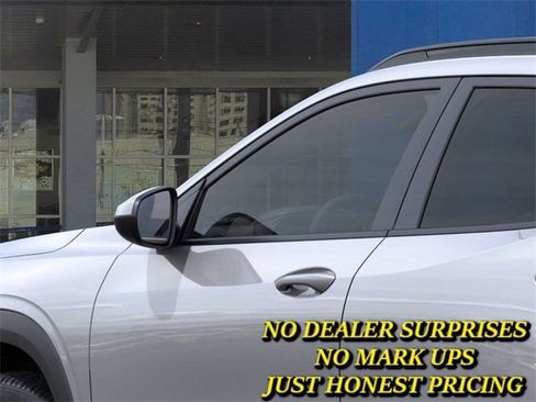 New 2026 Chevrolet Trax LT image 12