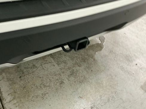 Used 2025 Ford Explorer Active w/ Active Comfort Package image 8