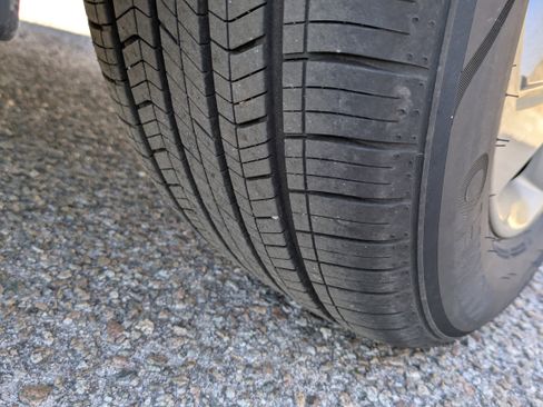 Certified 2025 Hyundai Kona SE image 13