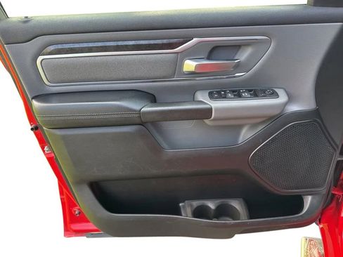 Used 2019 RAM 1500 Big Horn AWD/4WD image 11