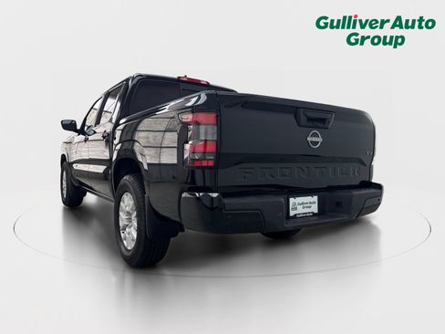 Used 2022 Nissan Frontier SV w/ Technology Package RWD image 5
