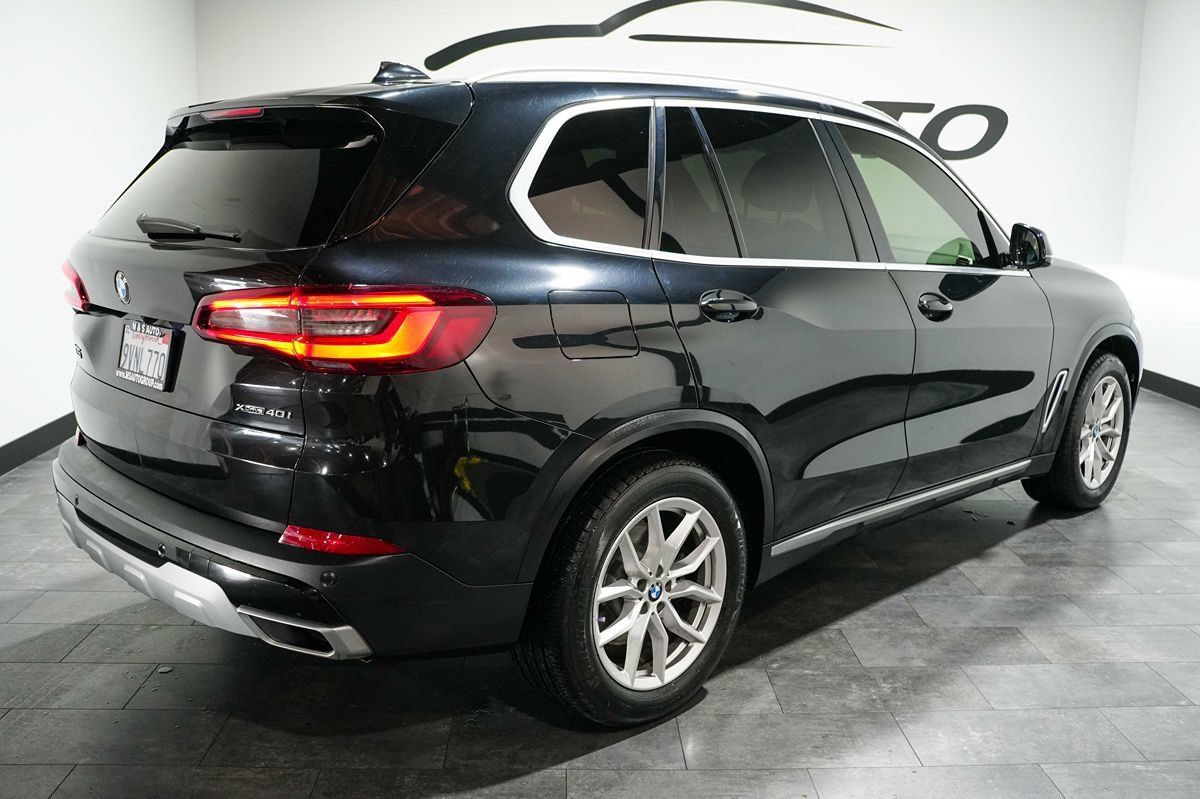 Used 2021 BMW X5 xDrive40i w/ Premium Package AWD/4WD image 5