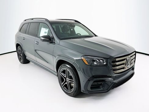 New 2026 Mercedes-Benz GLS 450 4MATIC image 1