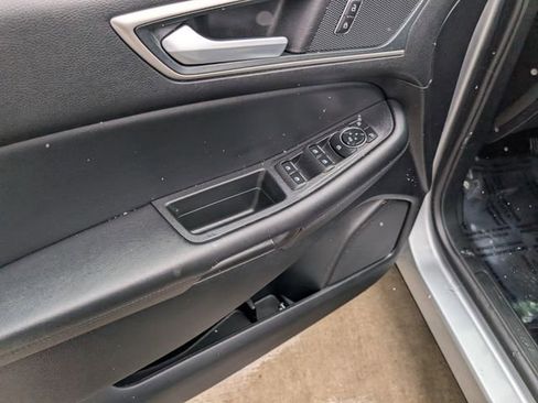 Used 2024 Ford Edge SEL image 8