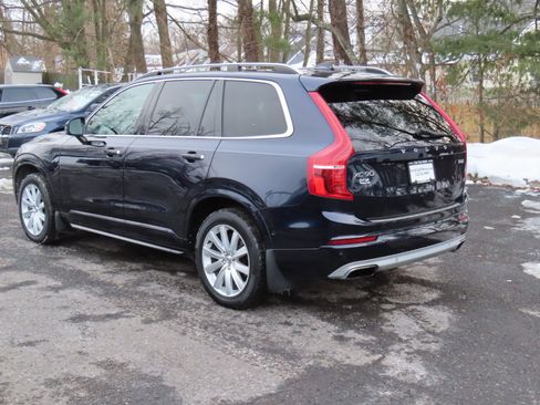Used 2016 Volvo XC90 T6 Momentum w/ Momentum Plus Package image 3