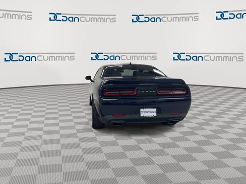 Used 2015 Dodge Challenger R/T Plus RWD image 7