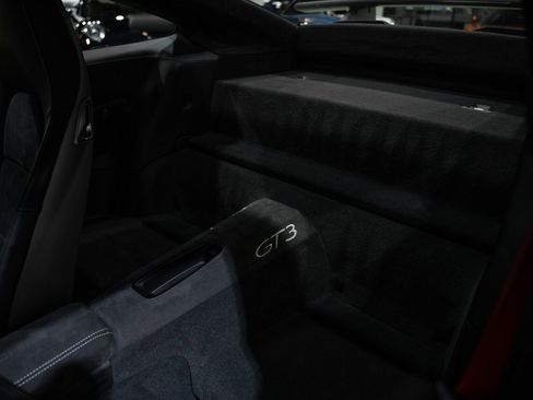 Used 2018 Porsche 911 GT3 image 21