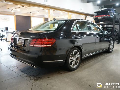 Used 2014 Mercedes-Benz E 250 E 250 Base BlueTEC® 4MATI image 5