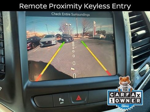 Used 2016 Jeep Cherokee Latitude w/ Comfort/Convenience Group image 15