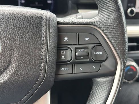 Certified 2024 Toyota Tacoma TRD Off-Road image 27