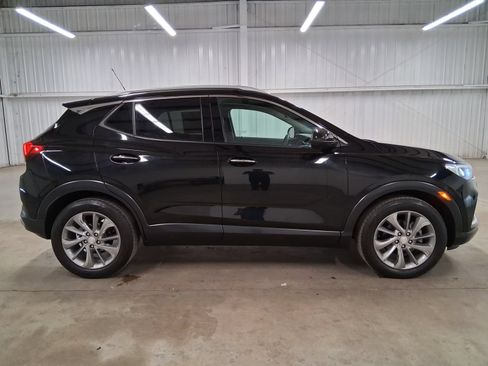 Used 2023 Buick Encore GX Essence w/ Experience Buick Package FWD image 3