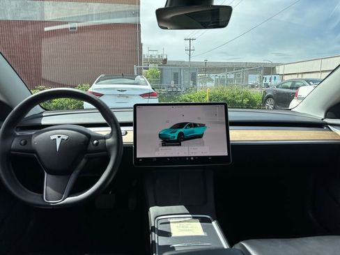 Used 2023 Tesla Model 3 Standard Range image 13