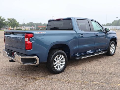 Used 2024 Chevrolet Silverado 1500 LT AWD/4WD image 9