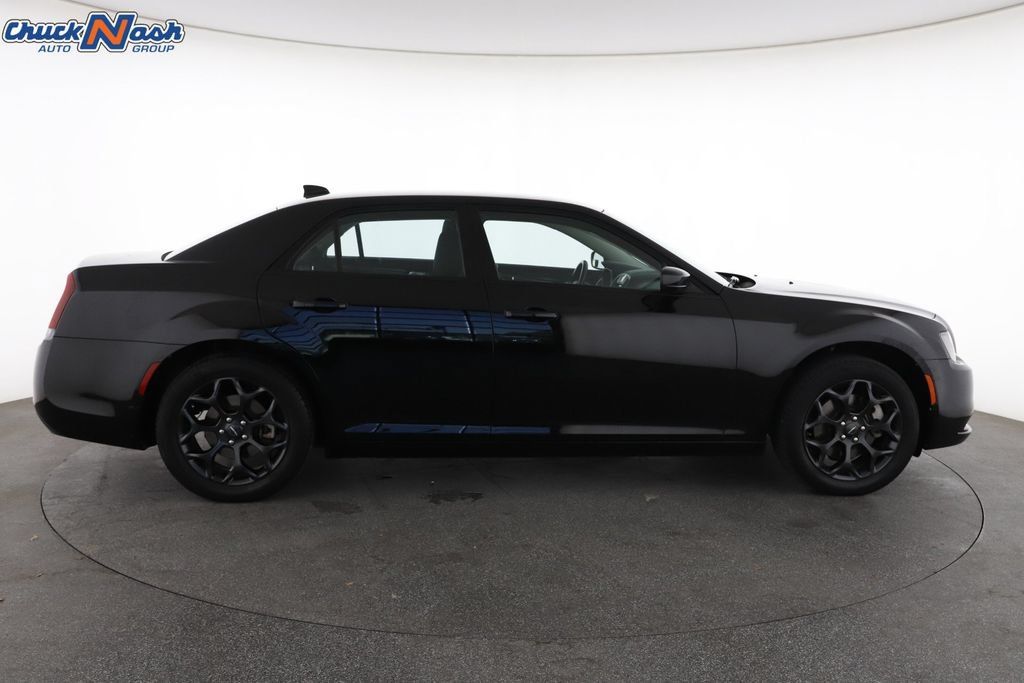Used 2022 Chrysler 300 Touring w/ Sport Appearance Package AWD/4WD image 14