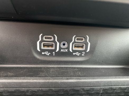 Used 2022 RAM 1500 Big Horn AWD/4WD image 13