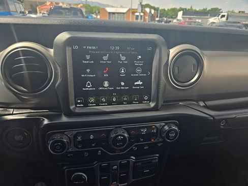 Used 2021 Jeep Gladiator Sport AWD/4WD image 21