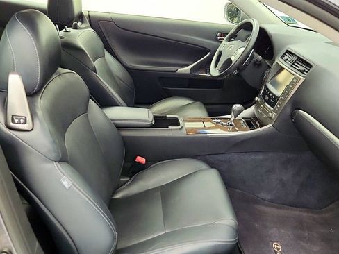 Used 2014 Lexus IS 250C w/ Luxury Package image 28