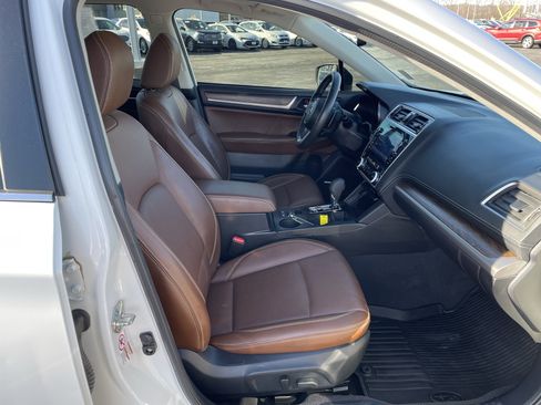 Used 2019 Subaru Outback 2.5i Touring w/ Popular Package #3A image 41