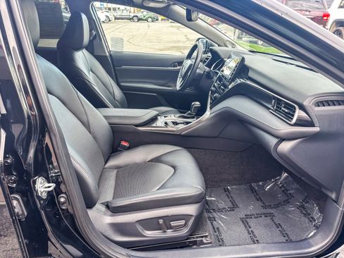 Used 2024 Toyota Camry XLE image 19