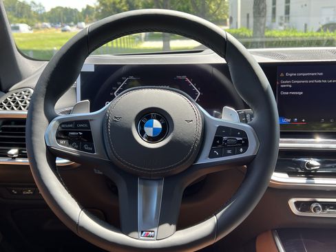 Used 2026 BMW X5 sDrive40i w/ M Sport Package RWD image 18