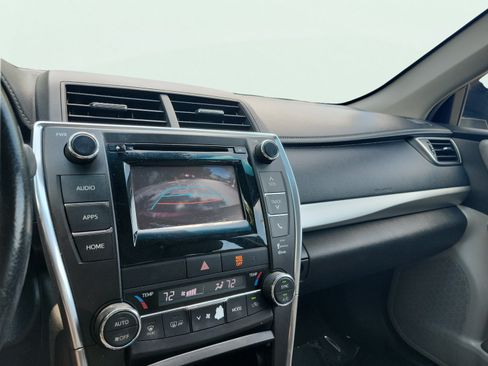 Used 2015 Toyota Camry XSE FWD image 33