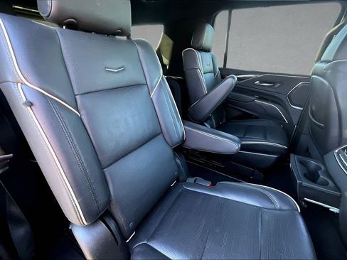 Used 2021 Cadillac Escalade ESV Premium Luxury w/ Driver Assist Tech Package AWD/4WD image 24