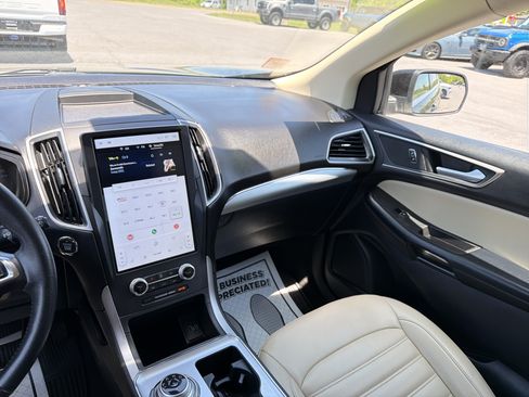 Certified 2022 Ford Edge SEL AWD/4WD image 22