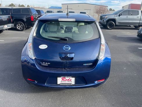 Used 2017 Nissan Leaf SV image 12