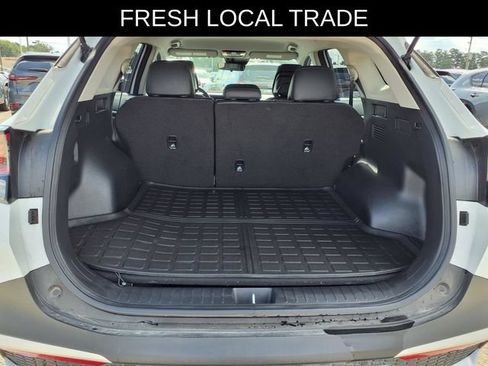 Used 2025 Kia Sportage EX FWD image 7