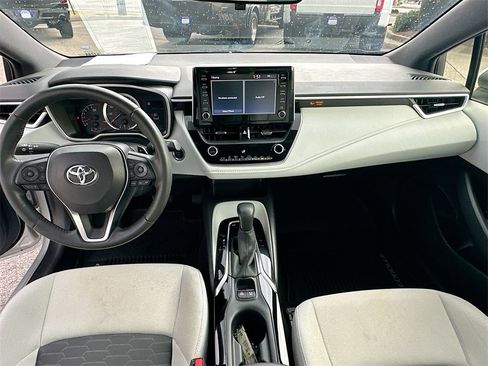 Used 2019 Toyota Corolla SE image 3