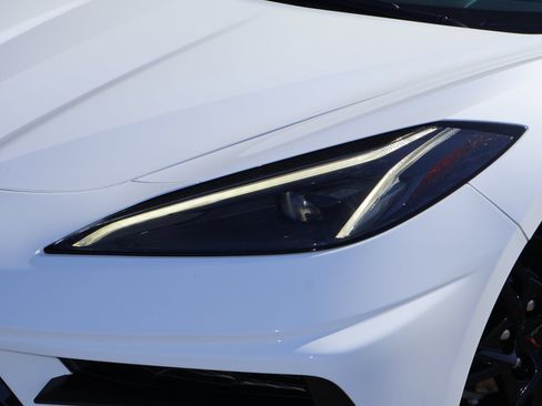Used 2021 Chevrolet Corvette Stingray Coupe w/ 1LT RWD image 15