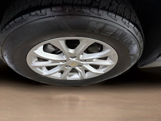 Used 2021 Chevrolet Equinox LS w/ LS Convenience Package AWD/4WD image 9