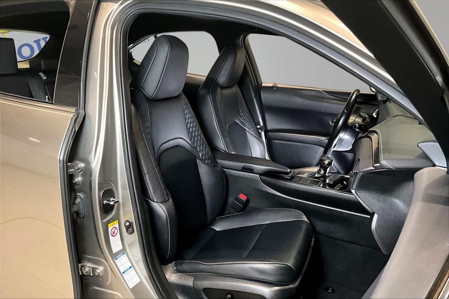 Used 2019 Lexus UX 250h w/ Accessory Package 2 AWD/4WD image 28
