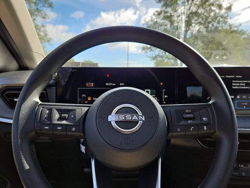 New 2026 Nissan Kicks SV w/ SV Premium Package image 17