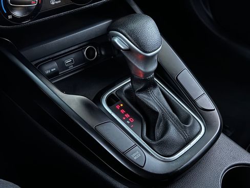 Used 2022 Kia Soul LX w/ Technology Package image 22