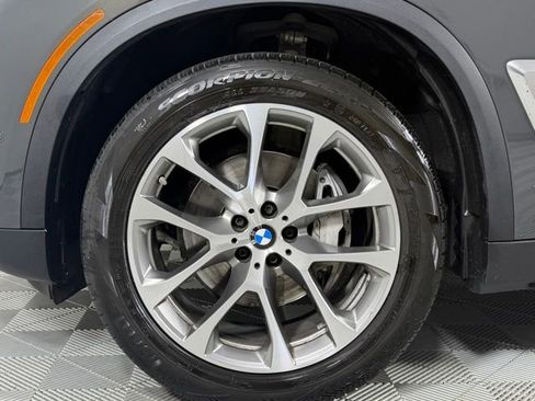 Used 2025 BMW X5 xDrive40i w/ Climate Comfort Package AWD/4WD image 9