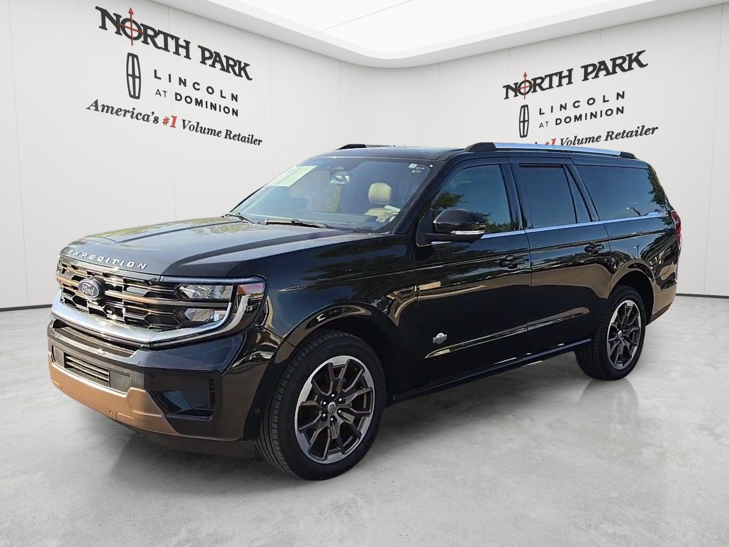 Used 2025 Ford Expedition Max King Ranch AWD/4WD image 1