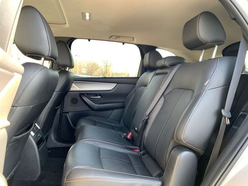 Used 2025 MAZDA CX-90 3.3 Turbo w/ Preferred Package image 28