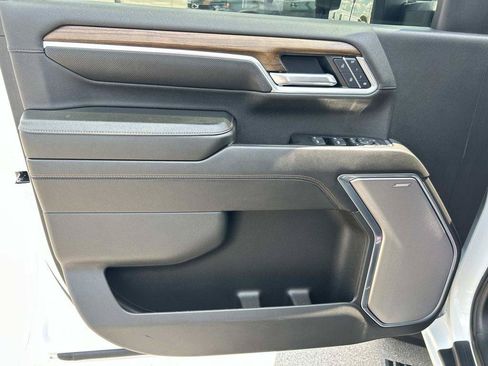 Used 2025 Chevrolet Silverado 3500 High Country w/ High Country Premium Package AWD/4WD image 34