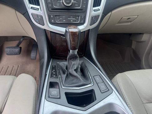 Used 2011 Cadillac SRX Luxury FWD image 26