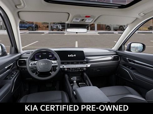 Certified 2025 Kia Telluride S FWD image 14