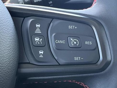 Used 2024 Jeep Wrangler Unlimited Rubicon AWD/4WD image 35
