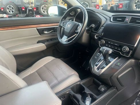Used 2018 Honda CR-V Touring image 31