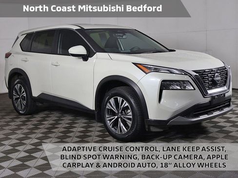 Used 2023 Nissan Rogue SV image 1