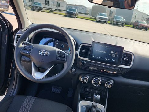 New 2026 Hyundai Venue SEL FWD image 21