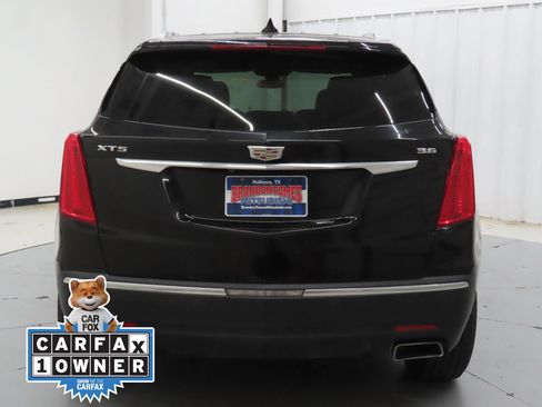 Used 2017 Cadillac XT5 Luxury w/ Driver Awareness Package FWD image 4