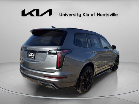 Used 2021 Cadillac XT6 Sport w/ LPO, ONYX Package image 7