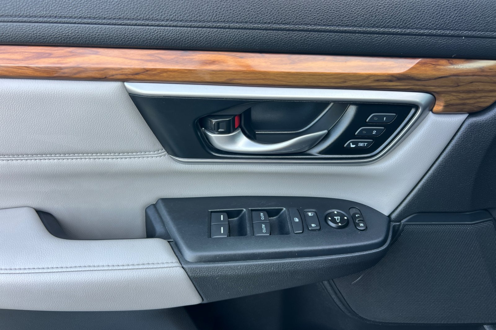 Used 2019 Honda CR-V EX-L image 11