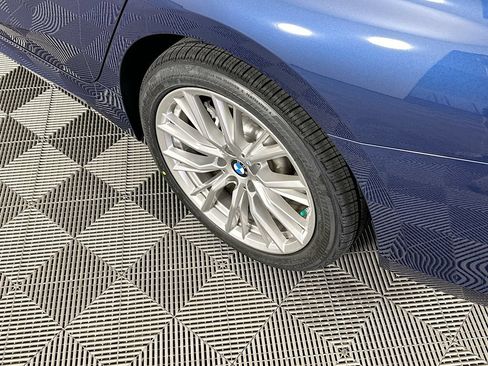 Used 2024 BMW 330i xDrive Sedan w/ Premium Package AWD/4WD image 40